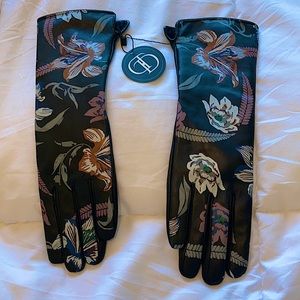 Dupatta Designs Leather Printed Gloves